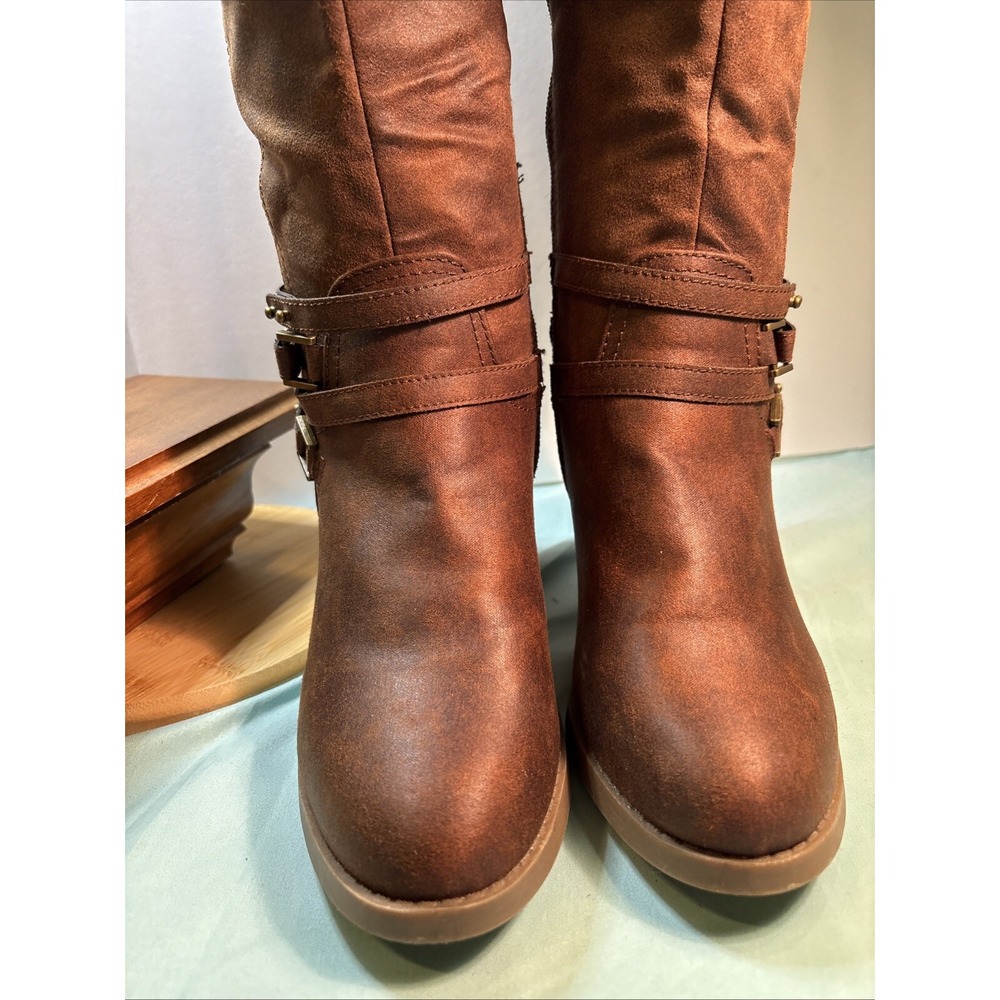 Sugar Women's Prima Soft Textured Boot Brown Fabric 8.5M